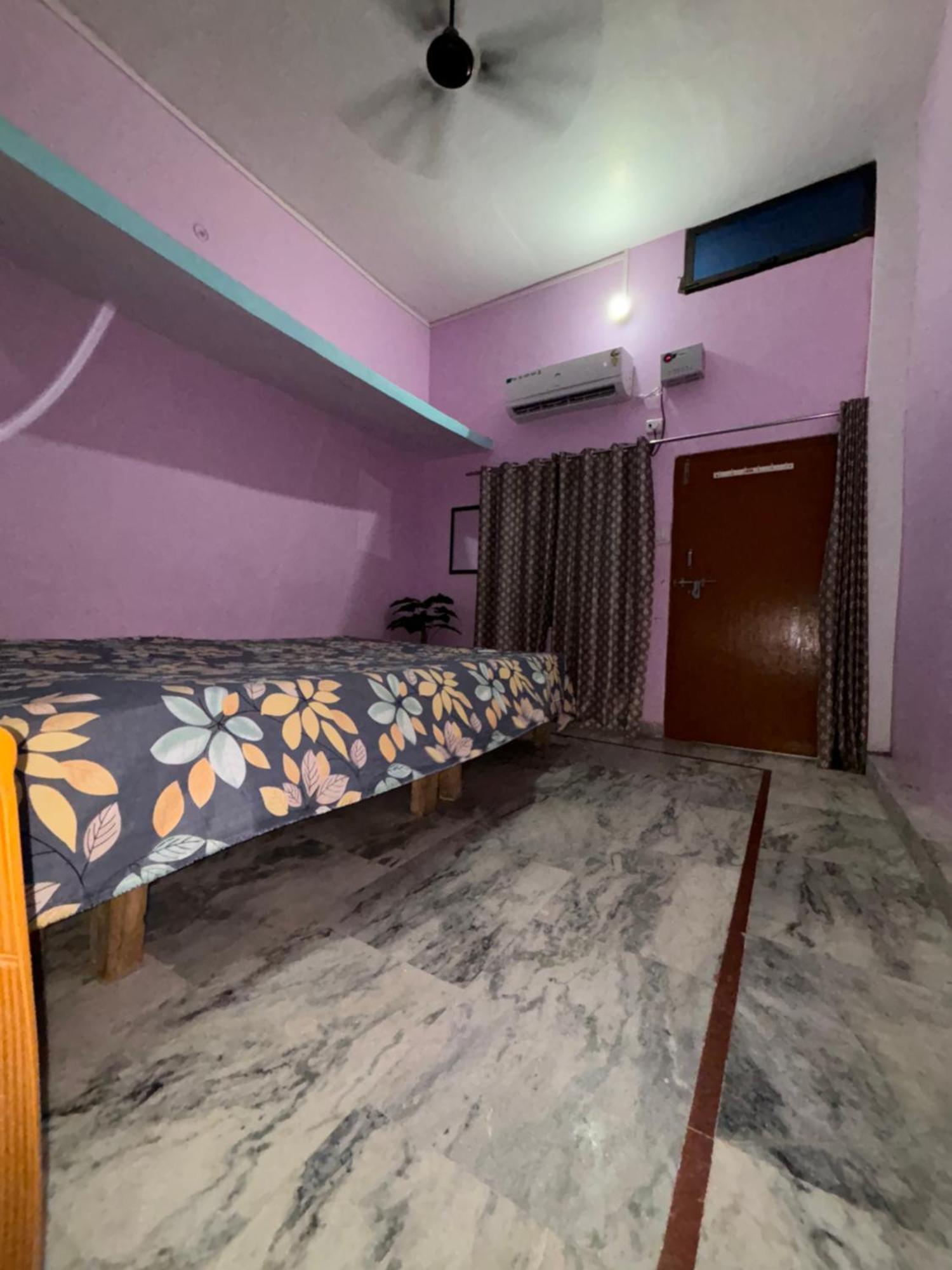 Shakuntala Guest House Ayodhya Exterior photo